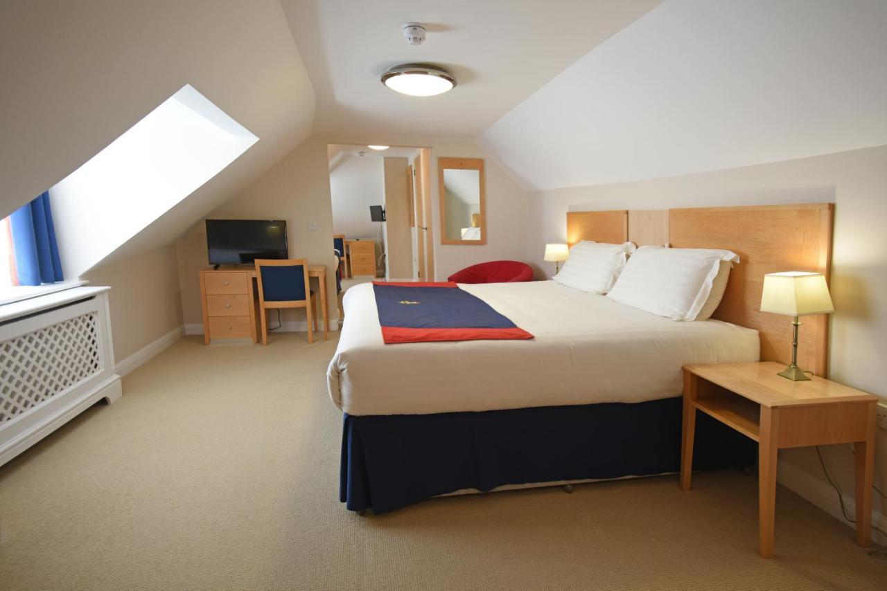 Royal Southern Yacht Club Hotel
