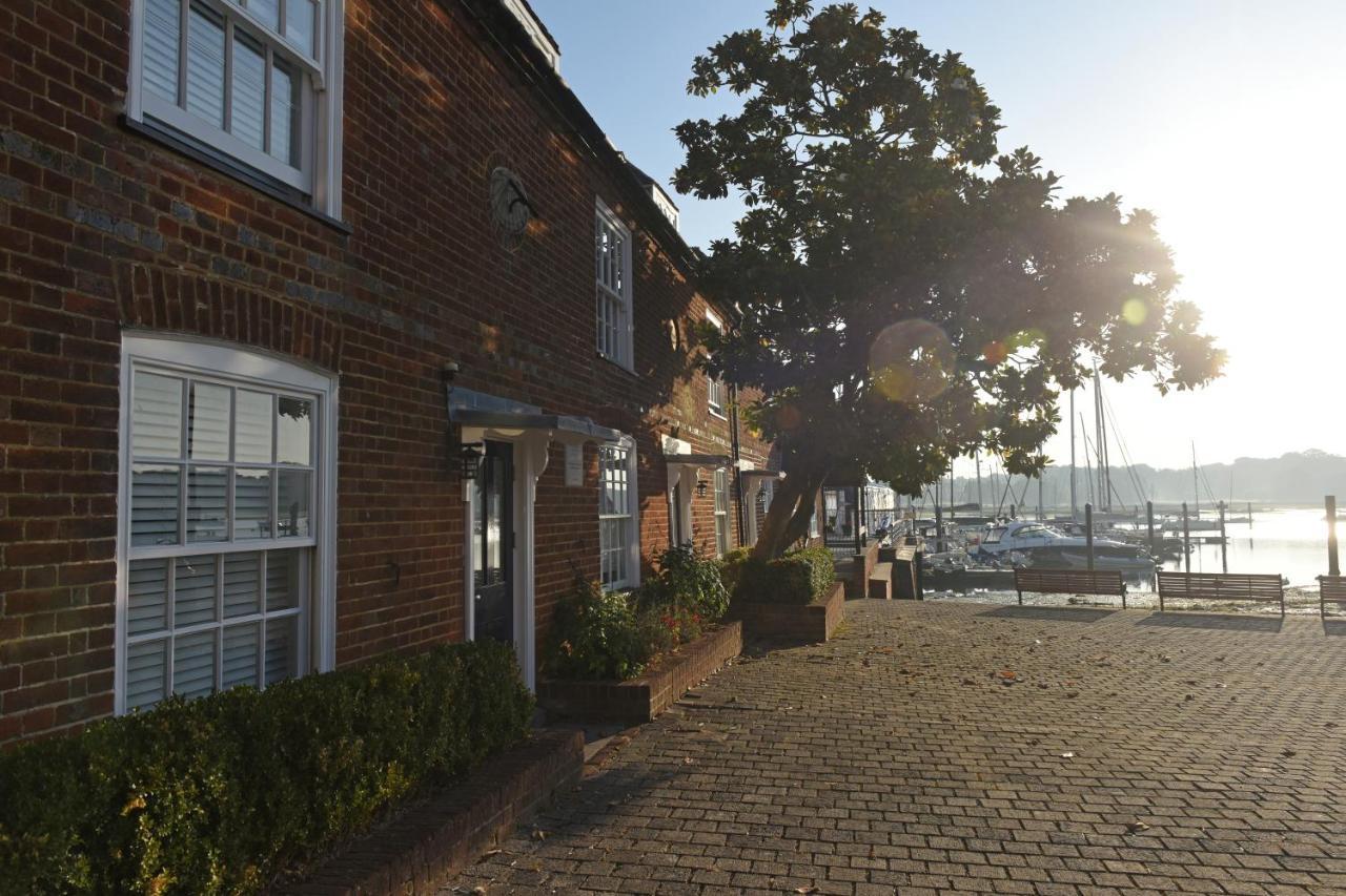 Royal Southern Yacht Club Hotel 3*